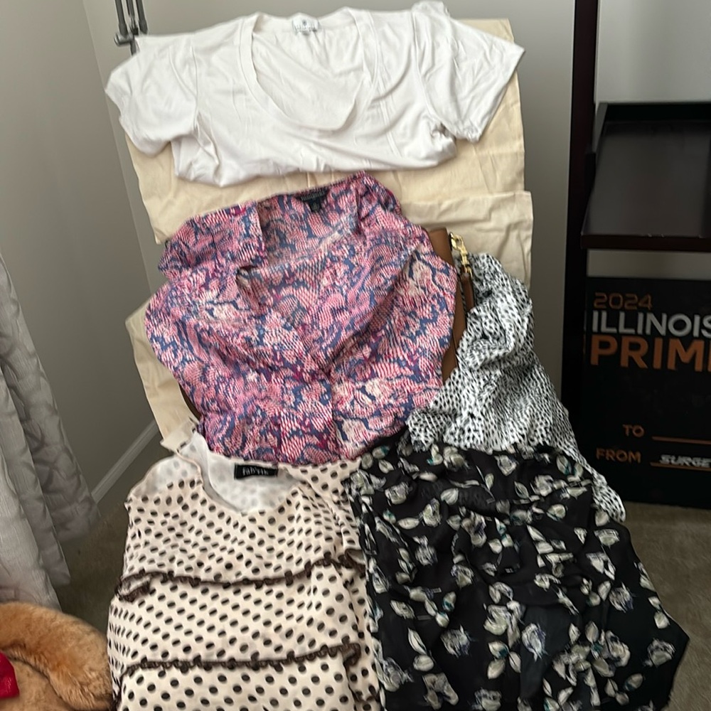 Bundle of 5 tops